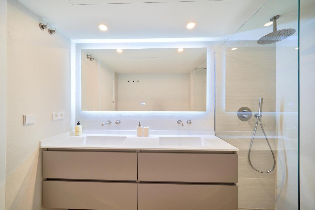 Sea Suite Beachfront Марбеля Екстериор снимка