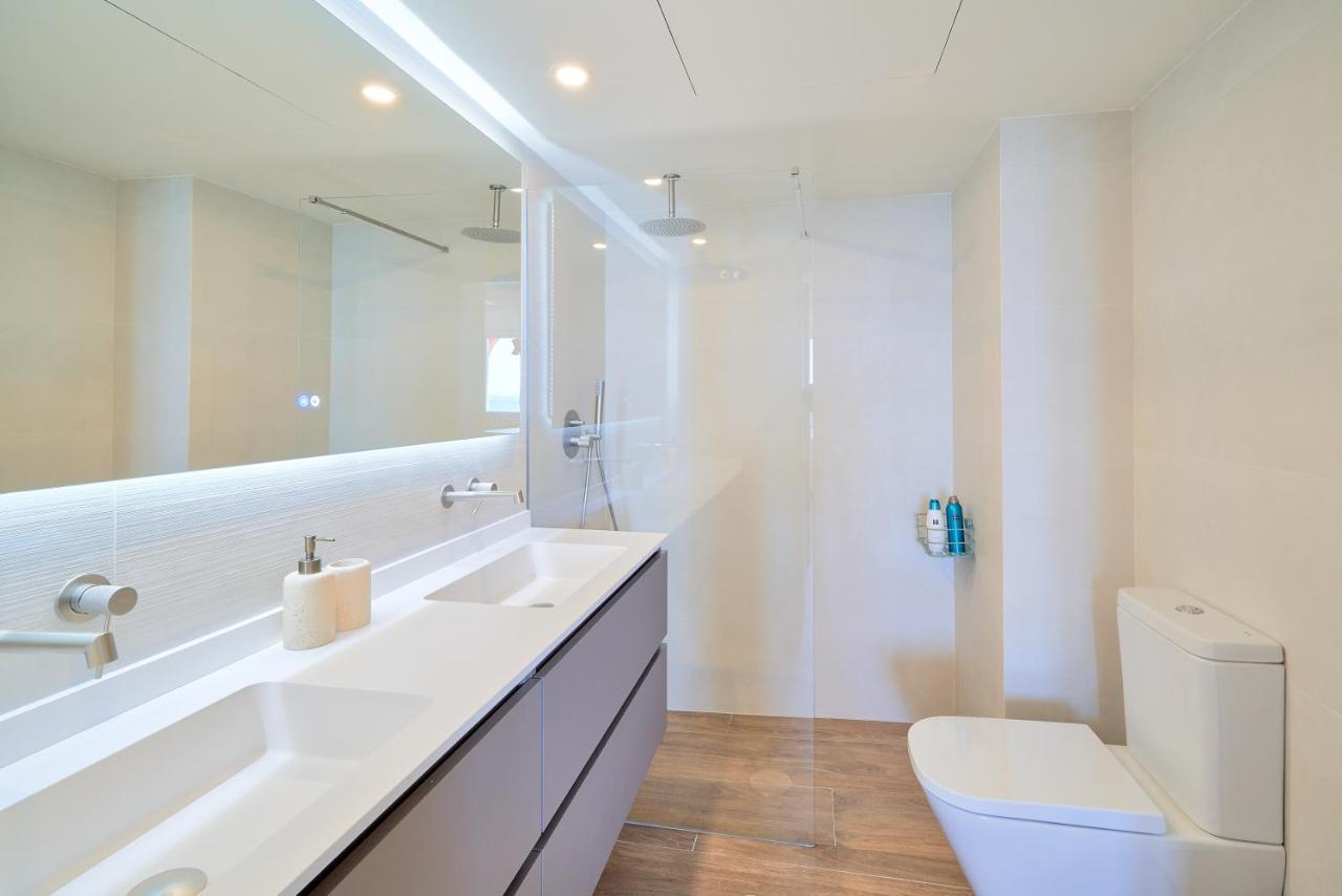 Sea Suite Beachfront Марбеля Екстериор снимка