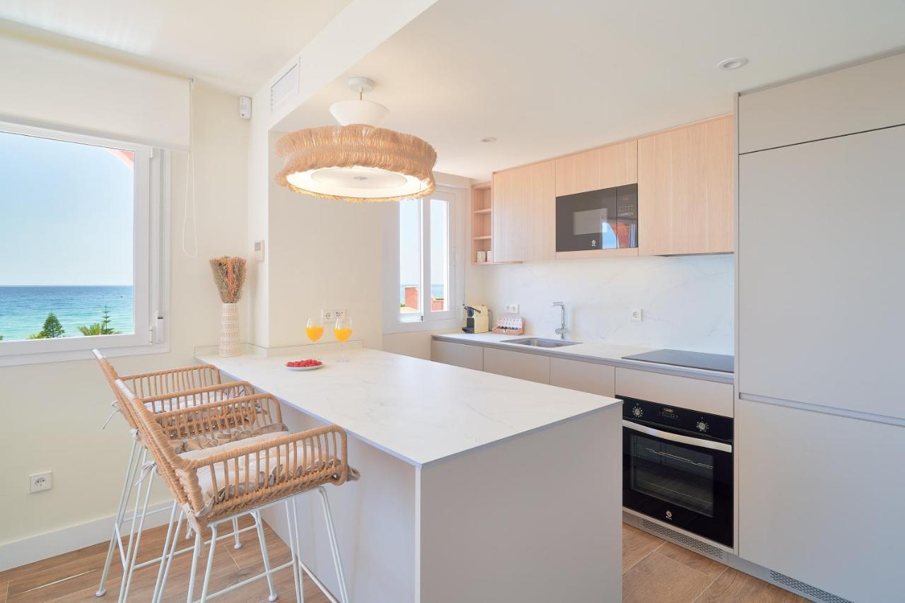 Sea Suite Beachfront Марбеля Екстериор снимка