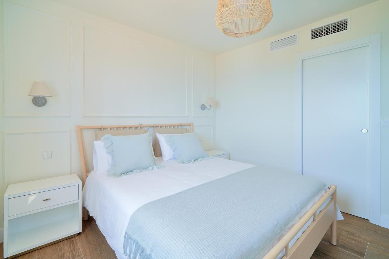 Sea Suite Beachfront Марбеля Екстериор снимка